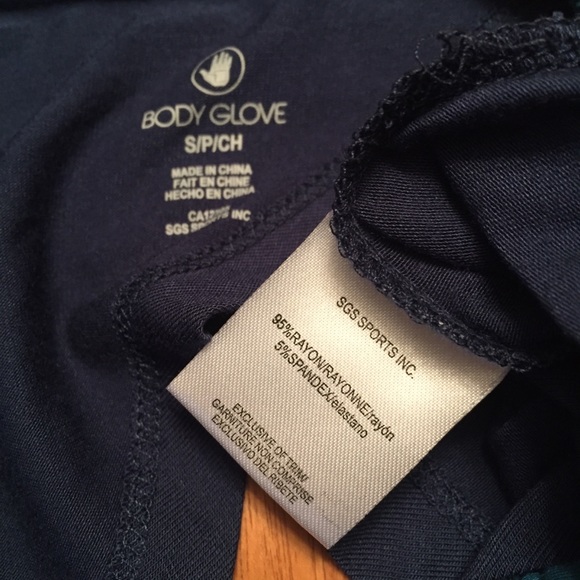 Body Glove Long Sleeve Crop Top - Picture 7 of 8